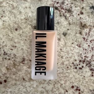 IL MAKIAGE Natural Beige Foundation